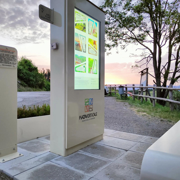 Monolit - kiosk outdoor